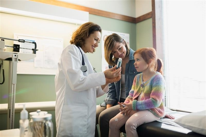 child at the doctors